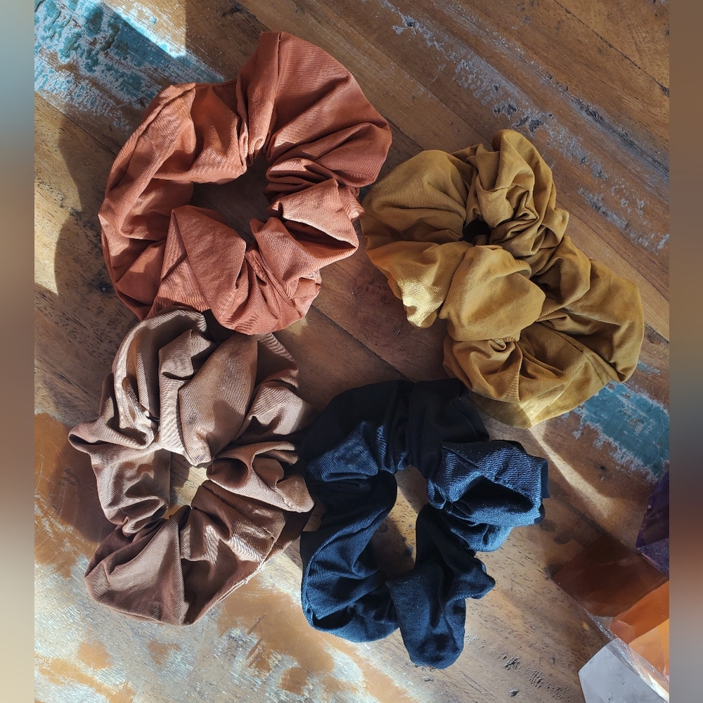 Scrunchie Set Multicolor NWOT